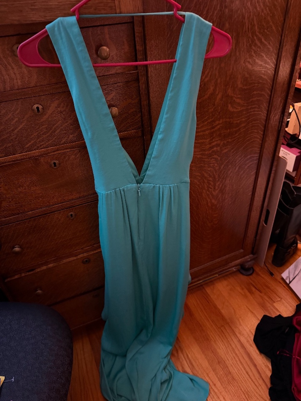 BCBG Size 4 Prom Wedding Dressy Green Gown